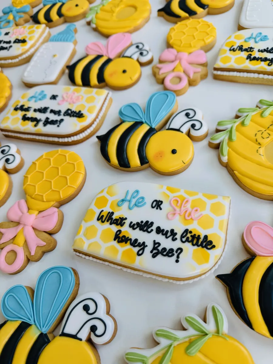 baby shower cookies bee 4